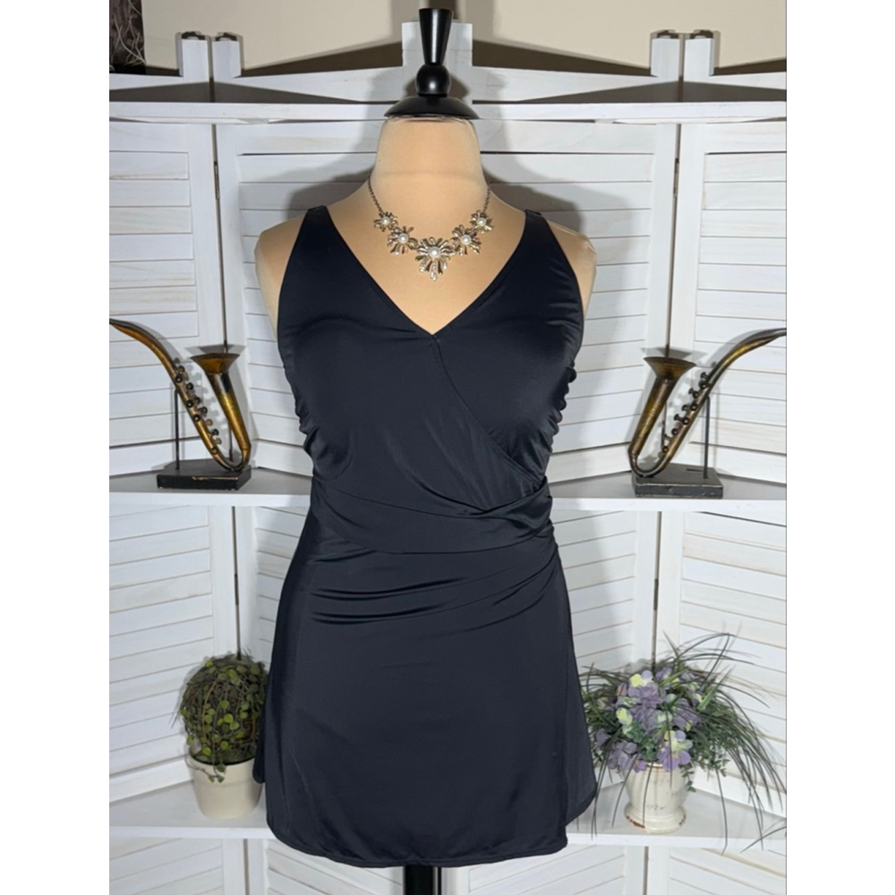 NWOT D & Co beach black mini skirt one piece swimsuit padded bra plus size 16